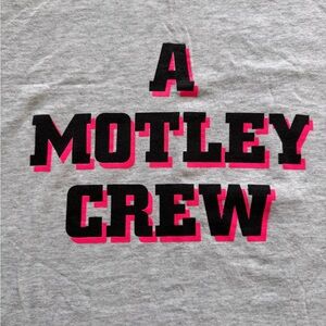Motley Crew-komen 2012 concert tee-size M(21x30)